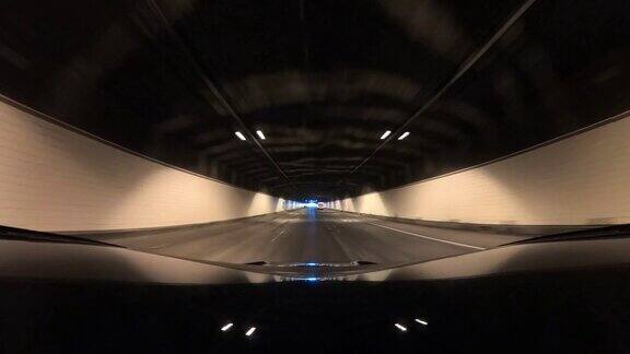 驾车穿越机场隧道全景(360)