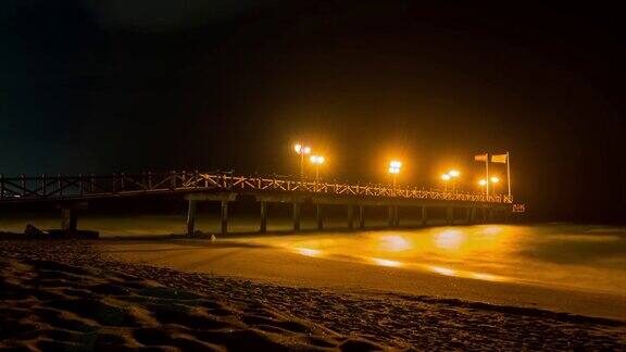 晚上看到的玛贝拉桥