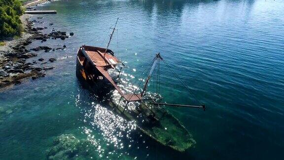 卢斯蒂卡半岛附近的沉船