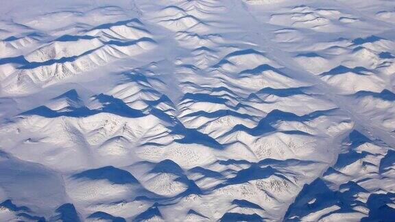 阿拉斯加冰雪覆盖地形景观-鸟瞰图(不4个片段中的2个)