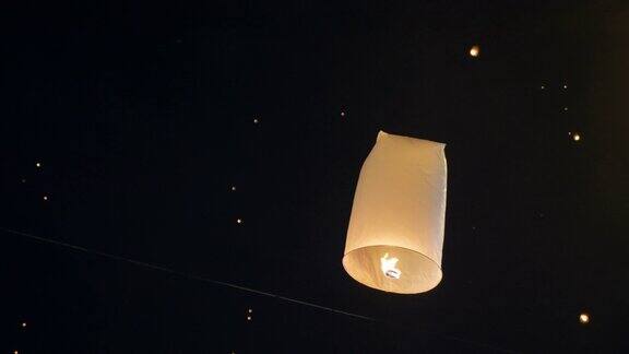 泰国彝蓬节的灯笼