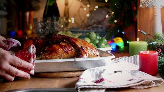 传统的圣诞烤鸭饭