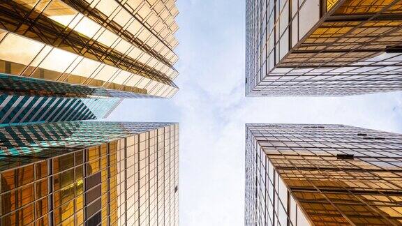 香港高层企业大楼的低角度
