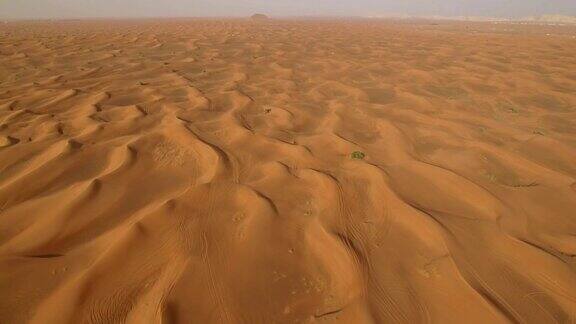 4K无人机拍摄迪拜沙漠