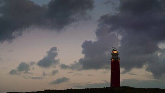 日落时的特塞尔岛灯塔