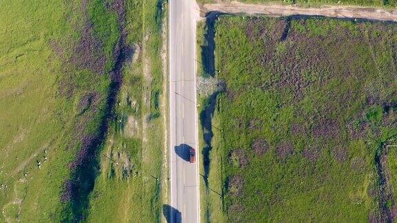 青海湖附近道路鸟瞰图青海中国