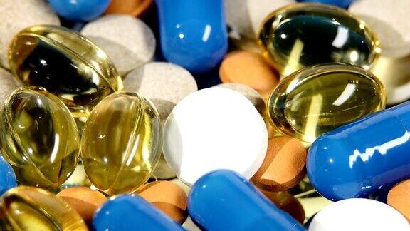 彩色药片、片剂、胶囊、旋转、宏