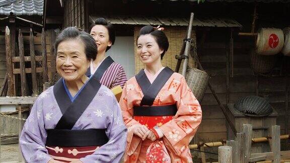 日本历史村庄中的日本妇女
