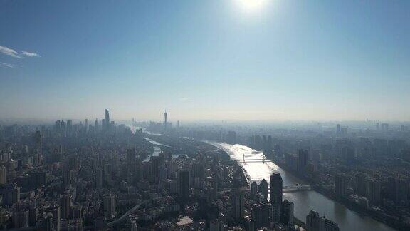 向上倾斜的城市景观在广州中国