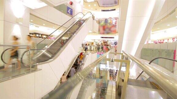 时光流逝购物中心自动扶梯