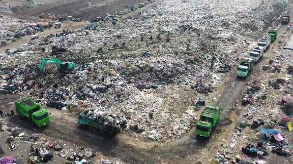 垃圾站鸟瞰图垃圾山垃圾山