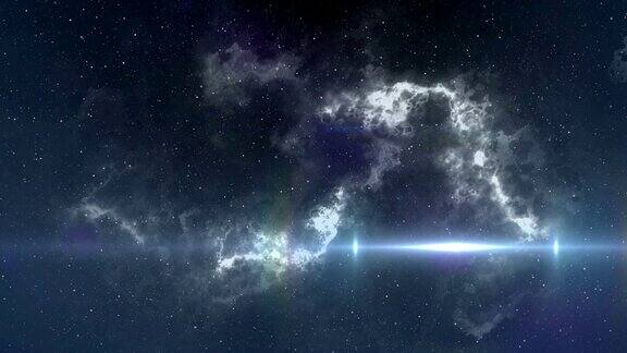 夜空中白色星云上方移动的白色光点