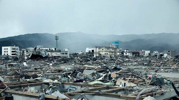 海啸后摧毁了福岛