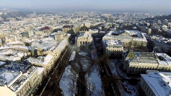 鸟瞰图的利沃夫市中心在冬天从上面的雪利沃夫乌克兰
