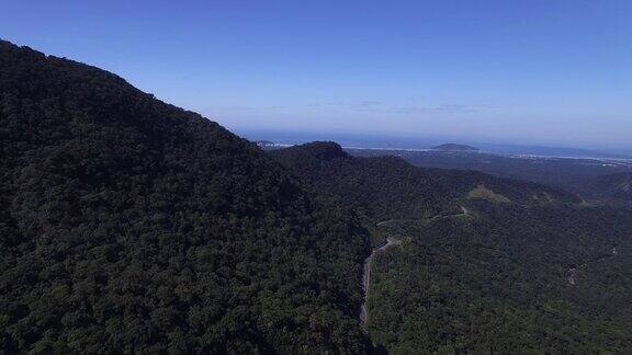 热带海岸线鸟瞰图