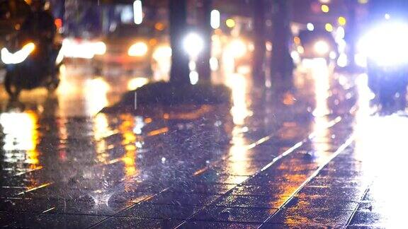 雨夜天气概念交通城市街道沥青路灯照明现代城市的生活方式