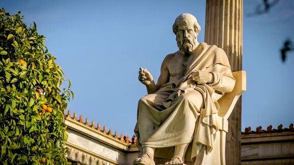 伟大的希腊哲学家柏拉图的大理石雕像