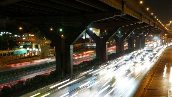曼谷道路上交通的时间流逝