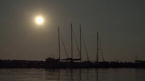 鸟瞰图的日落在爱琴海在希腊