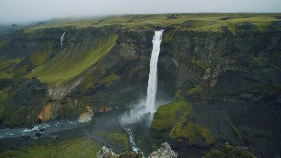 冰岛高原上最美丽的海弗斯瀑布