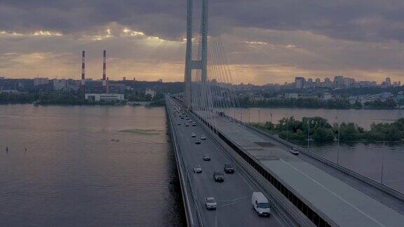 基辅第聂伯河上的南桥