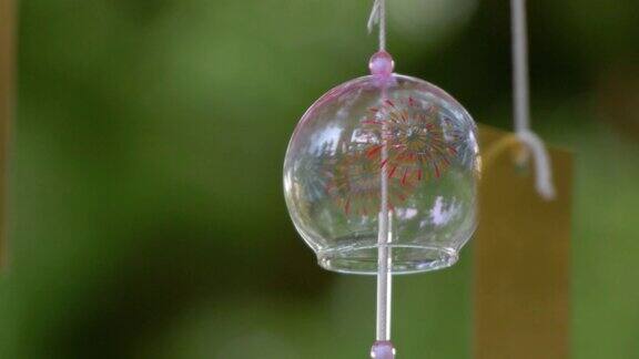 “福林”日本传统玻璃风铃随风摇摆