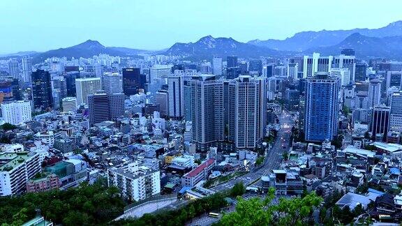 从南山俯瞰韩国首尔