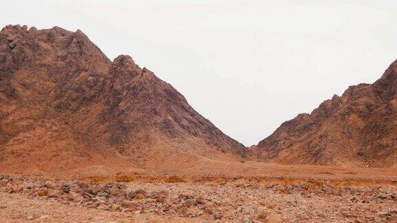 埃及的沙漠沙子和山脉