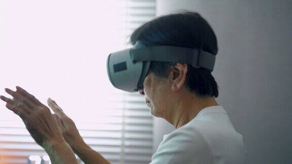 亚洲资深女性玩虚拟现实游戏元世界数字世界技术
