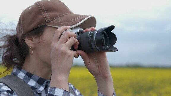 大自然的年轻女摄影师