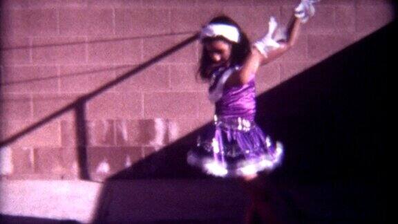 紫裙舞1960年