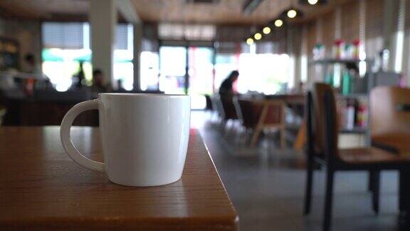 咖啡店的咖啡杯