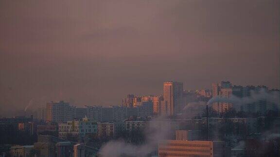 明斯克市中心日落天空屋顶全景4k时间间隔白俄罗斯