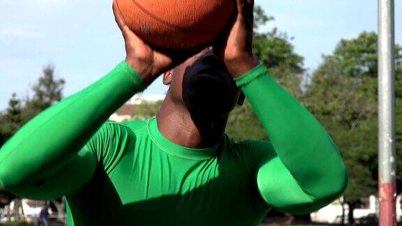 非裔美国人打篮球
