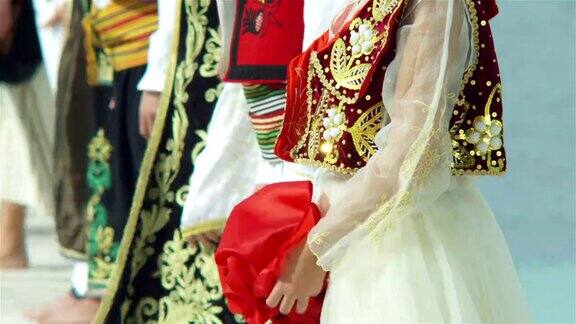 阿尔巴尼亚传统服装的特写