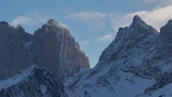 冬天的Brechedefauaut(延时拍摄)法劳特山Champsaur上阿尔卑斯阿尔卑斯法国
