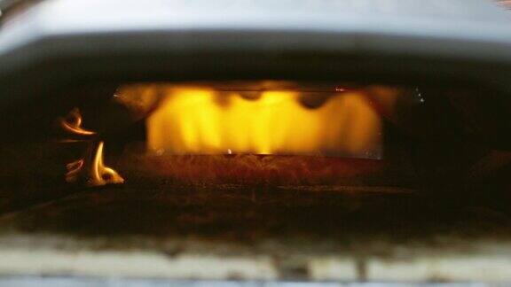燃气披萨烤箱正在升温