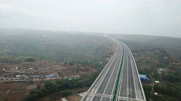 航拍中国西部陕西省新建的高速公路