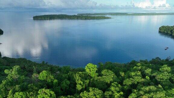 所罗门群岛美丽岛屿的鸟瞰图