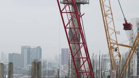 间隔拍摄的城市视野高建设高层建筑为前景