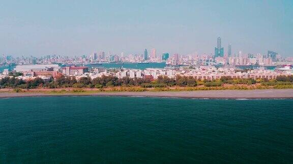 高雄市海港及海岸线鸟瞰图