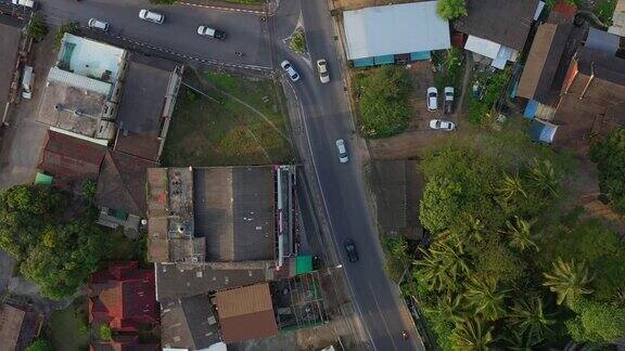 日落苏梅岛城镇交通道路空中俯视图4k泰国