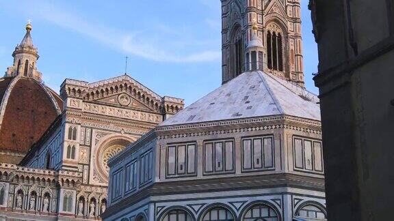 佛罗伦萨大教堂圣玛丽亚德尔菲奥雷在日落