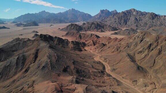 全天俯瞰撒哈拉沙漠、沙漠山脉金沙