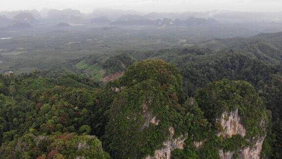 国家公园农泰勒斯峰鸟瞰图泰国、甲米