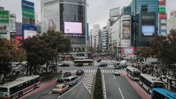 时间流逝东京新宿人群穿过街道