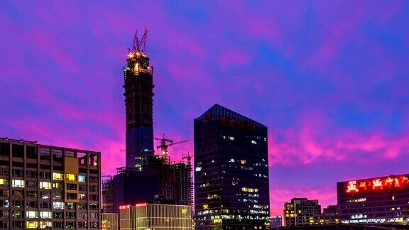 “中国尊”是位于北京中央商务区在建的超高层摩天大楼北京众多建筑工地之一4k延时