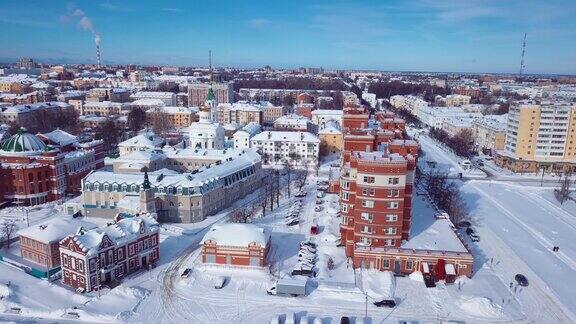 鸟瞰冬季俄罗斯的尤什卡尔奥拉