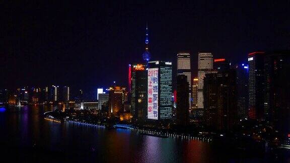 夜光照亮上海市区天台滨江全景4k中国