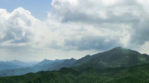 Hyperlapseofelevatedviewmountains五分山山美丽的风景